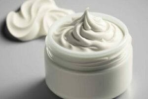 ما هو مقياس HLB؟ سر صناعة الكريمات المثالية من الزيت والماء